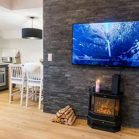 Albina Alpenblick アパート ロイカーバード